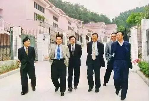 华为创始人5人