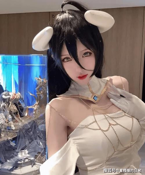 显瘦的cos角色