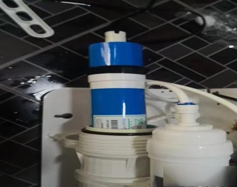 荣事达净水器滤芯更换图解