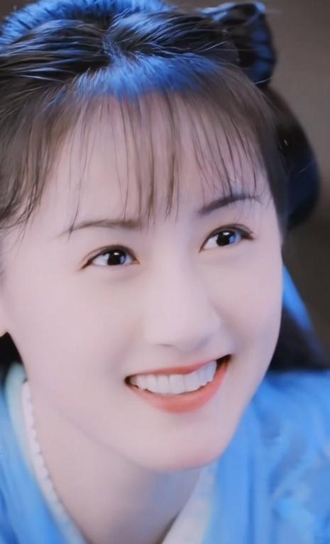 所以你凭什么说袁冰妍红v上不去因为