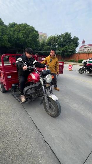 离我最近的摩托车驾校