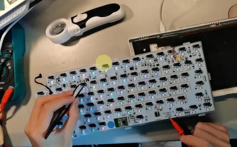 键盘进水后个别键失灵能自己恢复吗