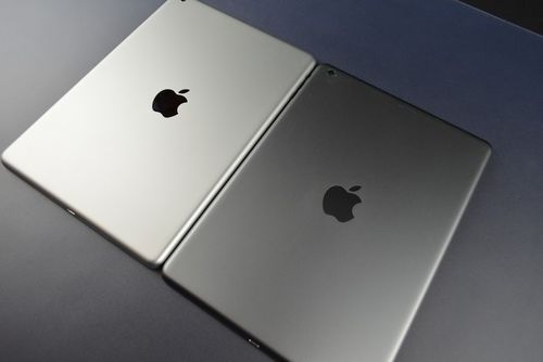 macbook银色好还是深空灰好