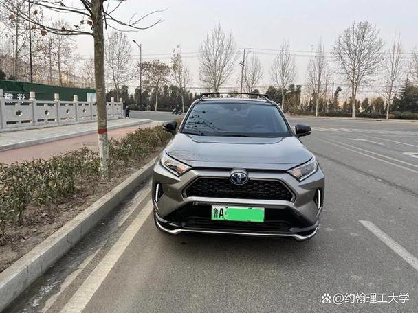 丰田RAV4荣放双擎E+