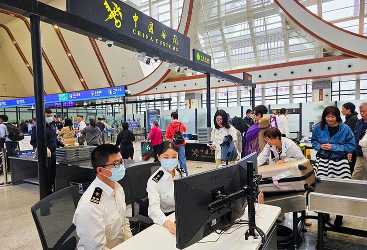 进出境商品的管制政策主要体现在截图3