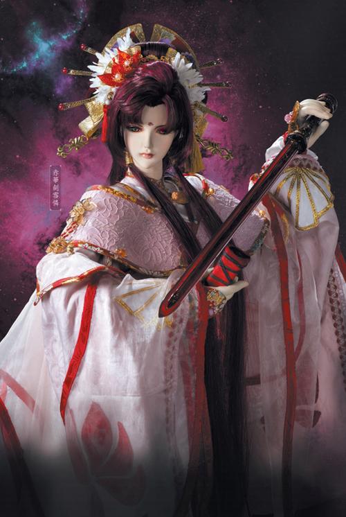 霹雳女剑者
