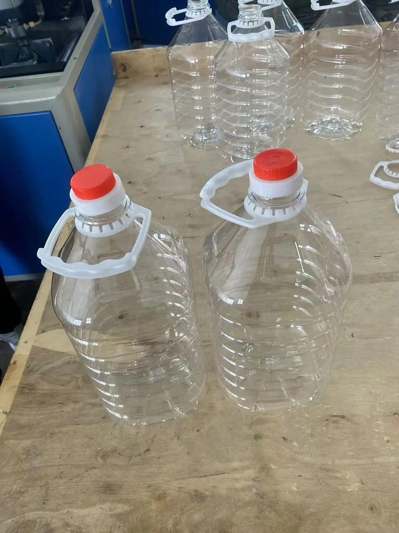 塑料瓶凹陷怎么处理