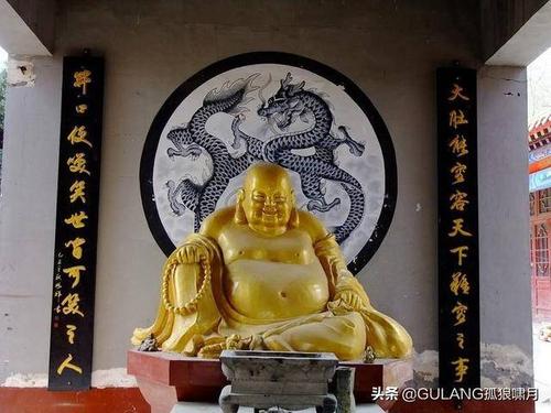 潭柘寺求事业拜哪个佛