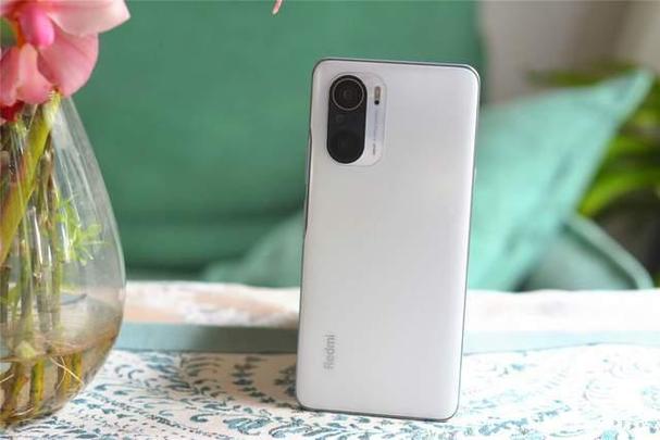 红米k40下方三个按键