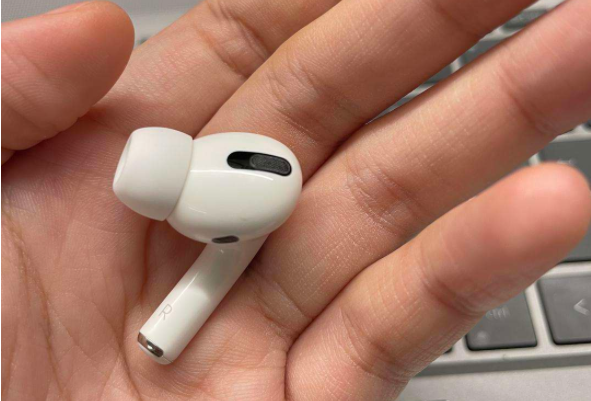 苹果无线耳机隔一会就响