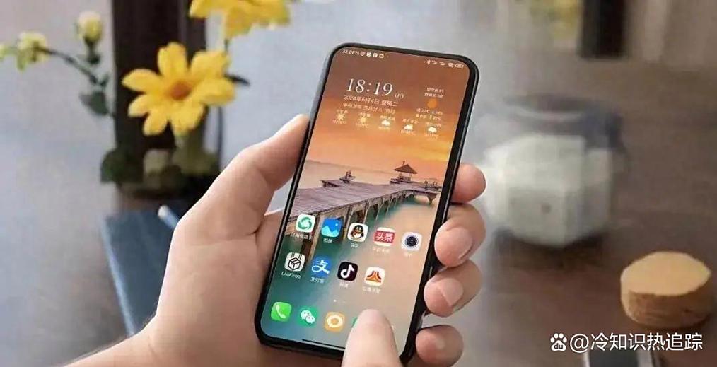 手机左上角出现