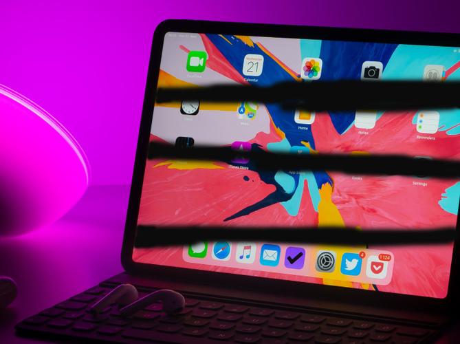 ipad屏幕自动跳是什么原因