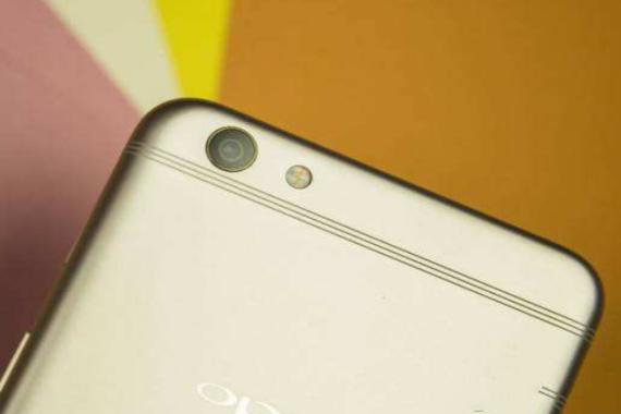 oppor9镜头很模糊