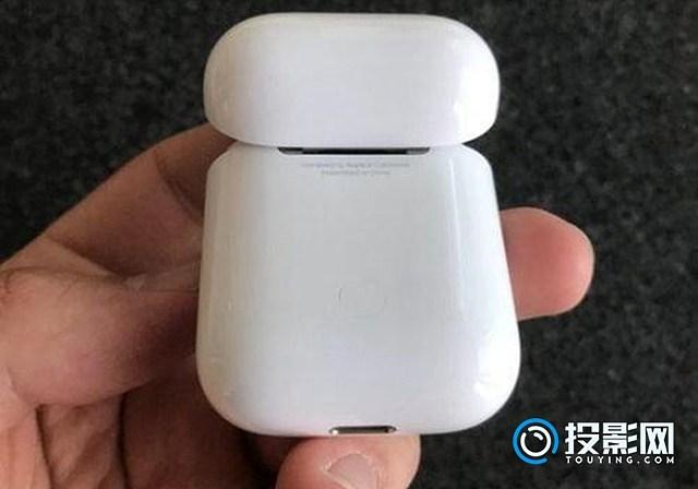 坚果投影仪怎么用耳机