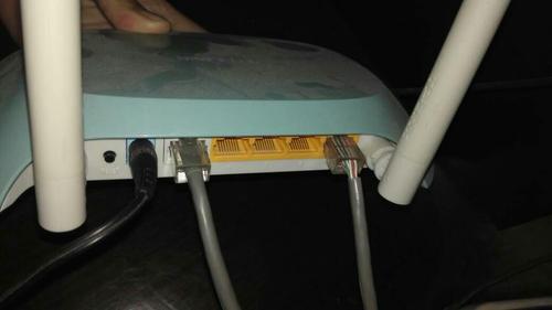 路由器插头拔不出来