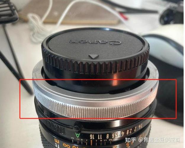 镜头后盖取不下来