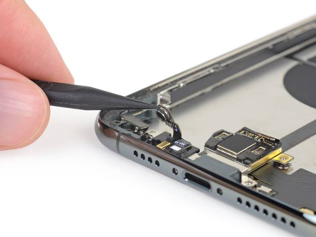 苹果11pro充电口内部结构图