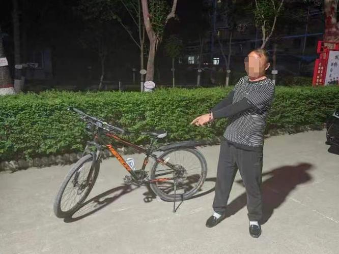 没关锁的单车被骑走了