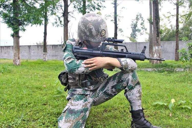 步枪射击正确持枪站姿