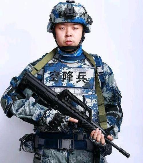 雷霆突击怎么看不了