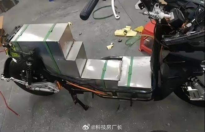 电动车改装自动充电