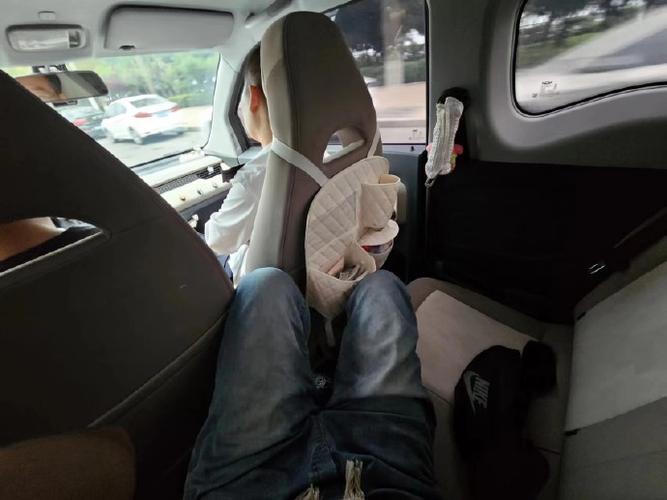 打搭车