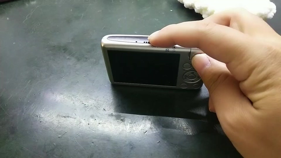 请重新启动相机