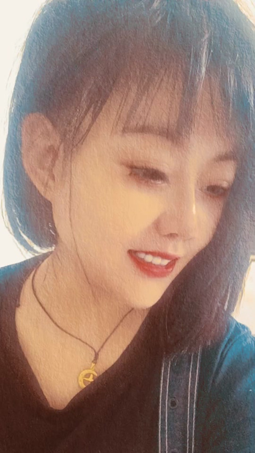 鱼丸粗面那个女的是谁截图3