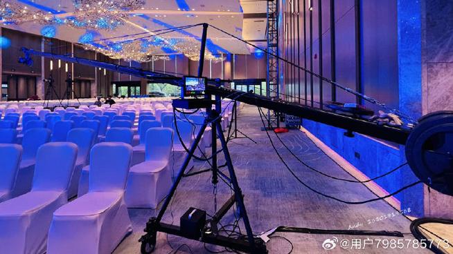 摄影师拍摄现场视频
