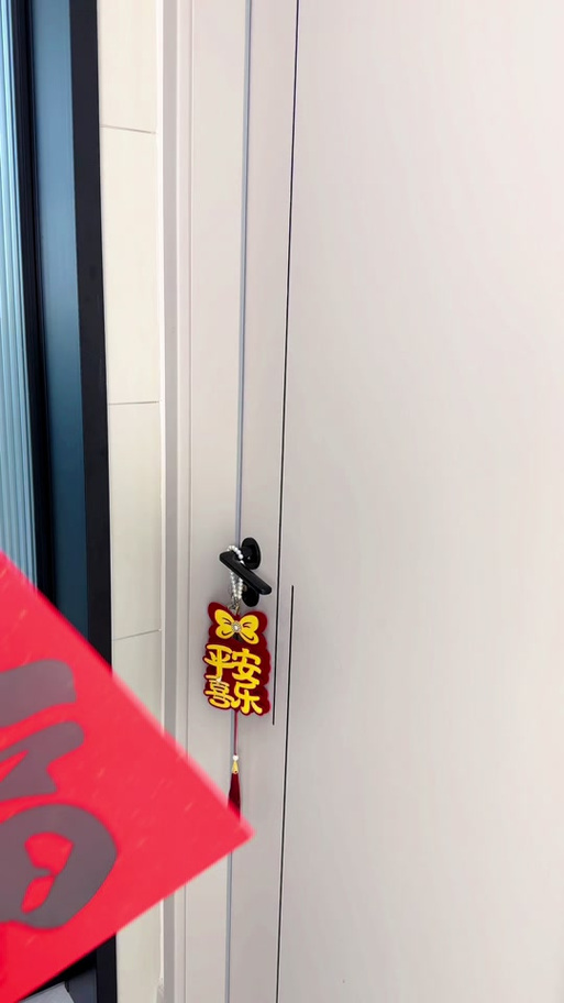 门口贴红包