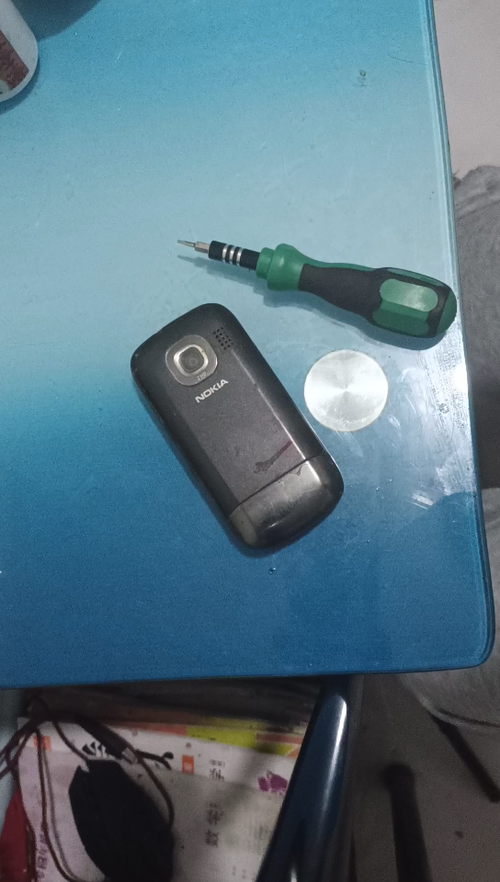老人手机怎么拆开