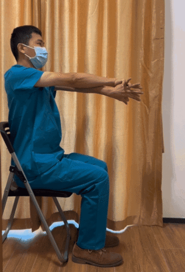双手交叉翻手腕