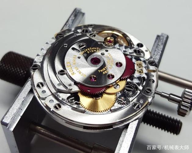 全自动机械手表拆装视频截图3