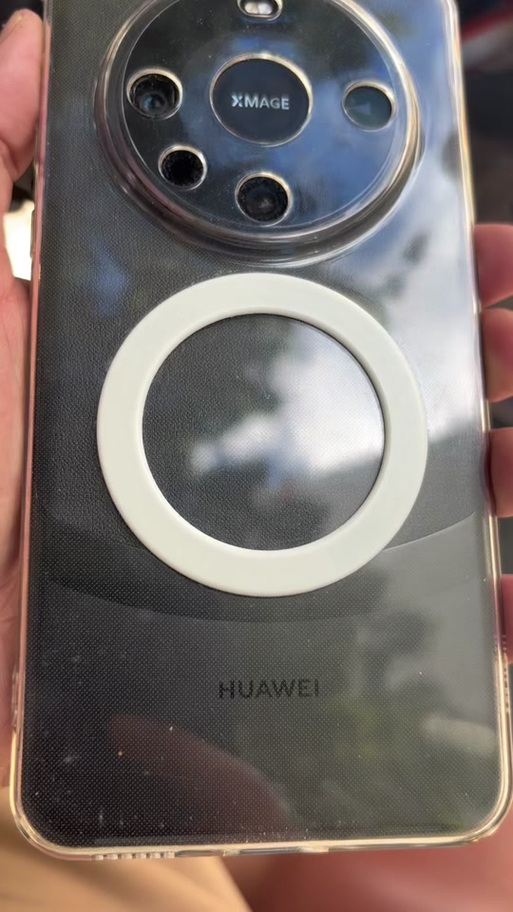 Mate60手电筒很暗