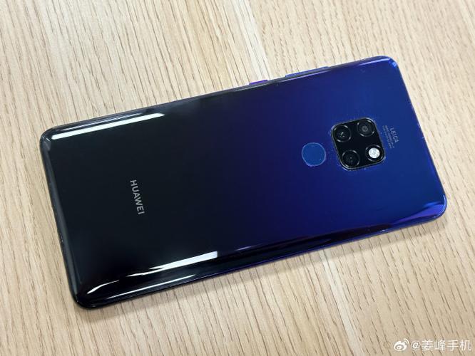 mate20极光色为什么便宜