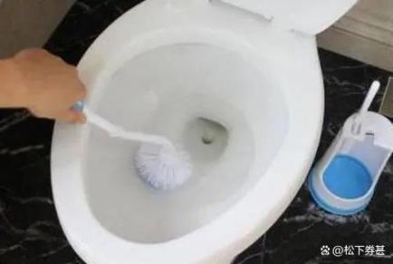 马桶堵了用热水截图2