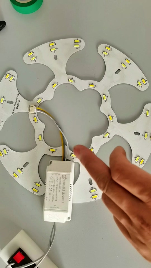 三色灯坏了最简单修复方法