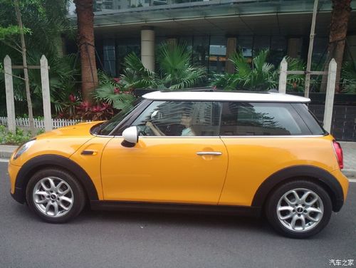 mini cooper橙色