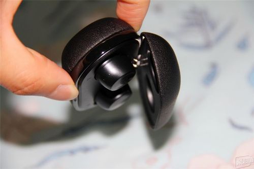 蓝牙耳机吸铁石安装图解