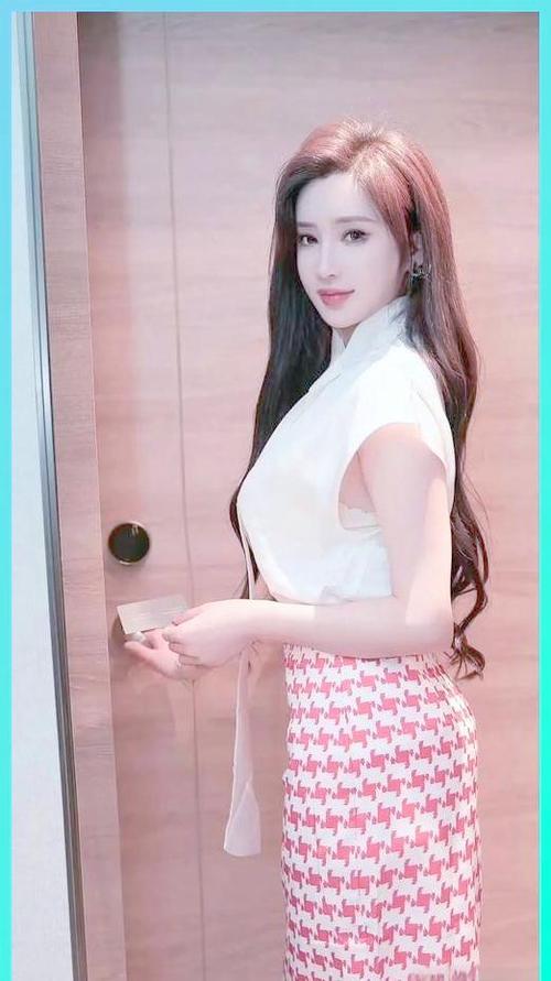 周妍希模特