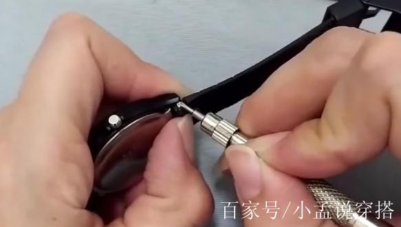 卡西欧手表安装表带