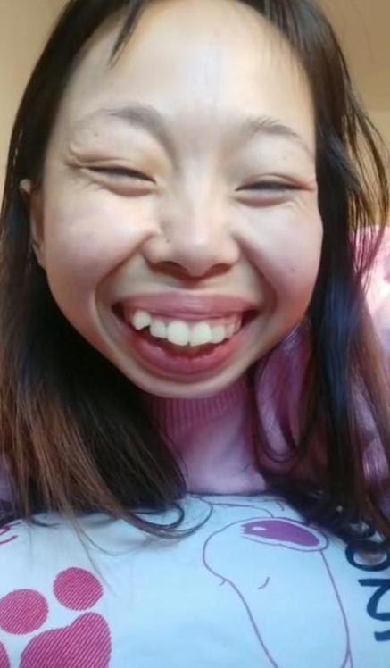 嘴巴嘟嘟姐