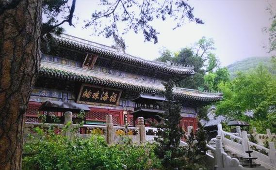 潭柘寺是求什么的地方
