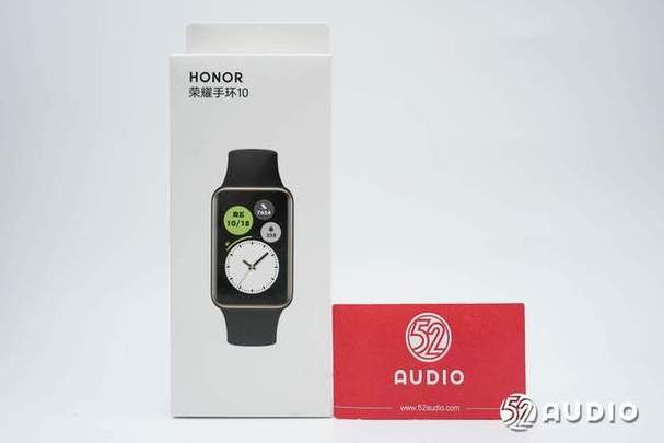 荣耀手环表面的膜是不是要撕掉
