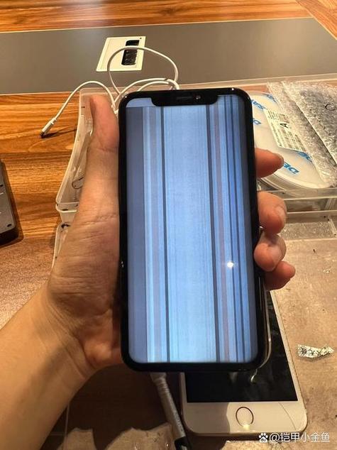 手机屏幕摔坏了黑屏了