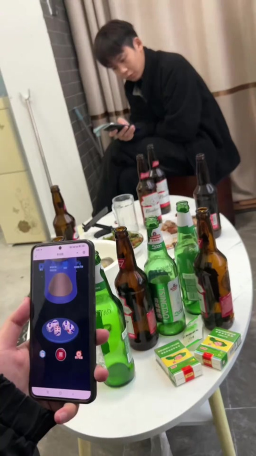 微信小程序摇骰子带醉酒度