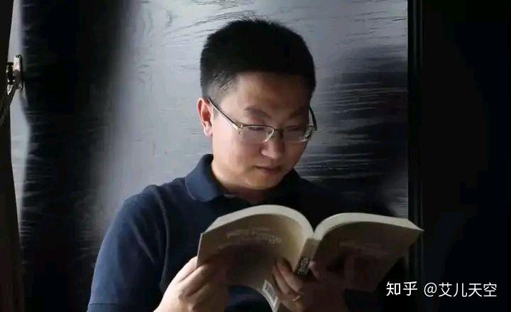 爱潜水的乌贼知乎