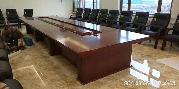 小办公会议桌怎么安装