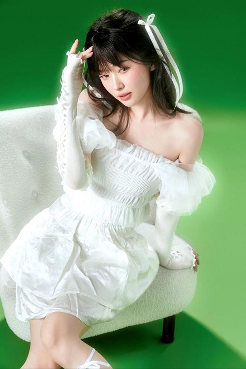 暗区美女宣传片