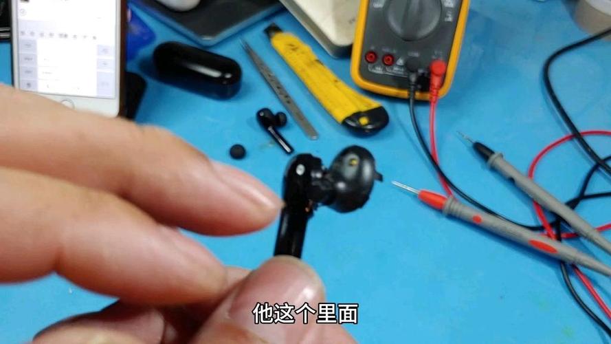 华为无线耳机声音一边大一边小